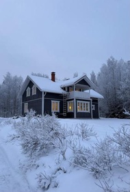 Treeline Cottage