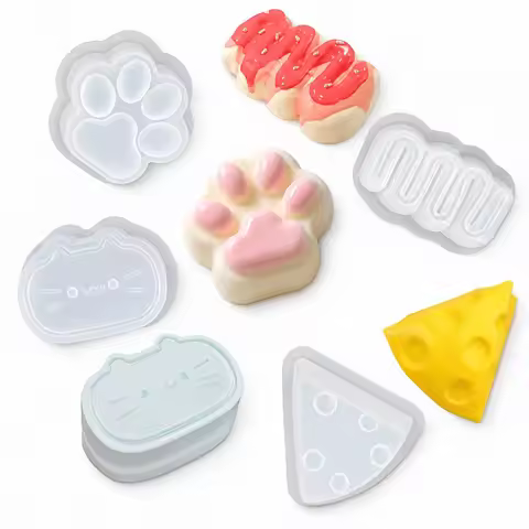 4Silicone resin mold set，Contains cat claws、Patterns such as kittens and cheese，You can make your ow