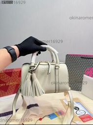 Tory Burch 大號波士頓枕頭包，可手提可斜挎