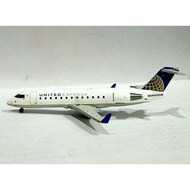 United Bombardier CRj200 Gemini Jets 1:400 HJAKA699