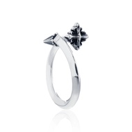 ake ake Rituals Cross Spear Ring แหวนเงินแท้ 925 แกะมือขัดเงาลงดำขับลาย ลายRituals Cross