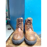 Hawkins boots size 40