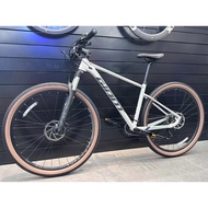 Giant XTC 29in 30speed Hardtail Alloy Alluminium Moutain Bike MTB Bicycle