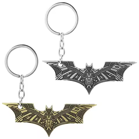 Popular Batman pendant keychain, cool Batman men's keychain, fashionable pendant accessory, gift for