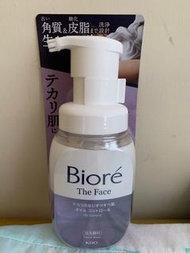 Biore 超綿密忌廉泡泡 控油淨化 160ml (02.2028到期)