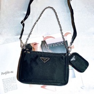 【 全新商品 】PRADA 1BH168 Re-Nylon 黑色 銀三角 尼龍 三合一 麻將包 鍊包 多空能背法