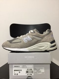 New Balance M990GY2