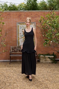 Dressaffair - Bonita dress เดรสยาวแต่งชายกระโปรง