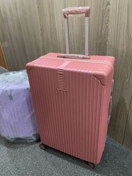 30吋方正包角行李箱旅行箱 76 x 28 x 48 cm 移民升學旅遊必備