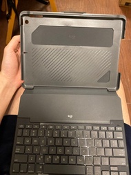 Slim Folio 藍牙iPad鍵盤