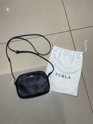 ［二手］義大利Furla 防刮牛皮黑色真皮小包包斜背包側背包 可放手機 非小廢包