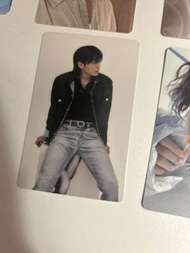 Jungkook Golden特典小卡