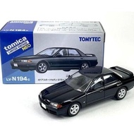 329053 - Tomica LV-N194C SKYLINE 4 DOORS SPORTS SEDAN GTS-T M BLK OPT. 92