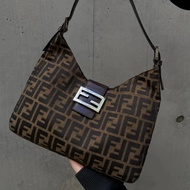 F Home Bag FENDI vintage Bag FENDI Underarm Bag FENDI Medieval Old Flower Bag FENDI FENDI Baguette B