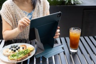 全保護可站立多角度翻蓋式保護殼 iPad 11 - 午夜藍