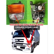 NISSAN UD CW450 CW520 CKB45 CKA45 CD48 GE13 CRONER PARKING LAMP SIGNAL LIGHT SIDE LAMP TURN ANGLE LA