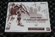 萬代 PG TRANS-AM RAISER 00鋼彈脫懶散版 透明裝甲 00 Gundam 10週年紀念 PB限定