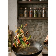 Frying Pan Smooth Surface Deep Bottom 28cm Easy To Use Can Be Used In Many Menus.