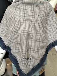 KERUDUNG HIJAB SEGIEMPAT MOTIF JILBAB SEGI EMPAT TERBARU DAUKY HARVEY LABIRIN CHEK LINE SCARF DAUKY