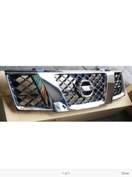 หน้ากระจังNissan Navara D40 ปี2007-2013 อะไหล่แท้นิสสัน รวมโลโก้