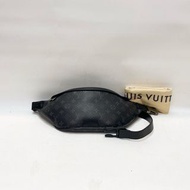 店鋪現貨：LV Discovery 黑花小號阿波羅腰包