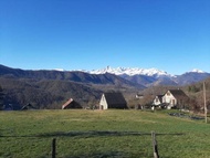 Maison de montagne en pleine nature face au Mont Valier