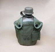 2館 美軍 US 水壺 一公升 綠(生存遊戲 cosplay 軍人 士兵 WARGAME 鋼杯 軍用 水壺包 飯盒 軍品