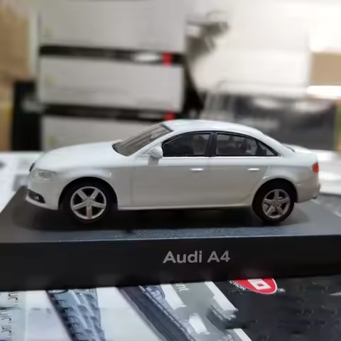 Defective 1:64 Scale Audi Q7/A3/A4/A5/A6/A8/S6/R8/TT Simulation Alloy Static Die-cast Car Model Fan 