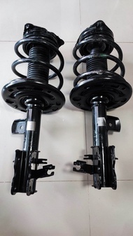 โช๊คพร้อมสปริง nissan Teana j32 ปี 2010 ถึง 2016 used