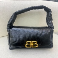 Balenciaga/巴黎世家 黑金Monaco雲朵腋下包 25*18