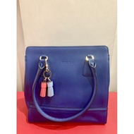 Love bags: Brera blue stand alone bag