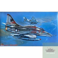 Hasegawa 1/32 A-4E/F Skyhawk Fighter Aircraft Model World War Assembled