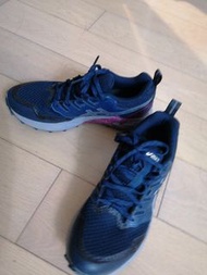 Asics 行山鞋  超新净