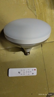 E27 60W三色變光隱形三扇葉風扇燈（E27 60W invisible fan blade ceiling fan light）