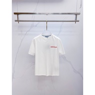 T-shirt Uniseks Prada/Prada, T-shirt Bercetak, T-shirt Lengan Pendek, T-shirt Pasangan, T-shirt Suka