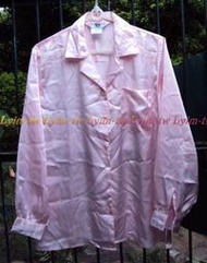 便宜的店--女性襯衫外套,亮粉紅 台灣製 軟材質 寬鬆剪裁 可當睡衣,已下清洗 未穿過-全新**衣櫃出清