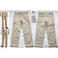 Dockers Men's Classic Fit Pants Cargo Work Pants-Beige Brown Size 33 "(Condition Like New)