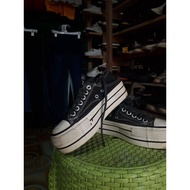 Canvas shoes + shoes