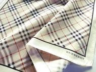 Burberry 復古手帕 口袋巾 米色格紋 20 x 20 英吋