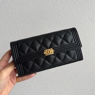 Chanel 黑色金boy釦式長夾