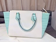 斯文 成熟 返工袋 大容量 公事包 兩用女裝手袋-白色 薄荷綠色 可斜孭可單邊孭 有內袋 two-way handbag for women green and white colour