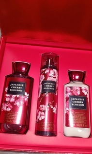 Japanese cherry blossom set bath and body works