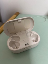 Bose Q U I E T C O M F O R T  E A R B U D S真無線耳機充電盒