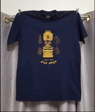 泰國佛牌🇹🇭十大澤度金 ⭐️2547 咪Mi史屬⭐️法會Tee Shirt