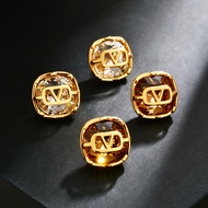 French Elegant Classy Celebrity K9 Glass Letter Earrings Light Luxury Simple Earrings High-End Fashi