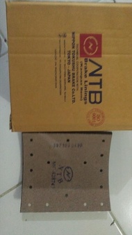 Kampas Brake Lining Belakang Rem Hino Lohan 355HP NTB M062-1 Set Paku