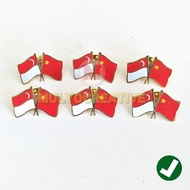 Singapore and China Friendship Flag Pin Cross Flag Pin