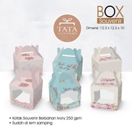 Souvenir Box 12,2 x 12,2 x 10 cm Ivory