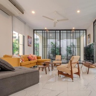 โรงแรม Sukumvit Pool Villa 5BR 5-7min-walk to Thonglor Sky train - Khlong Toei, Khlong Toei