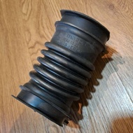 ORIGINAL MAZDA CX5 2,500 CC AIR HOSE
